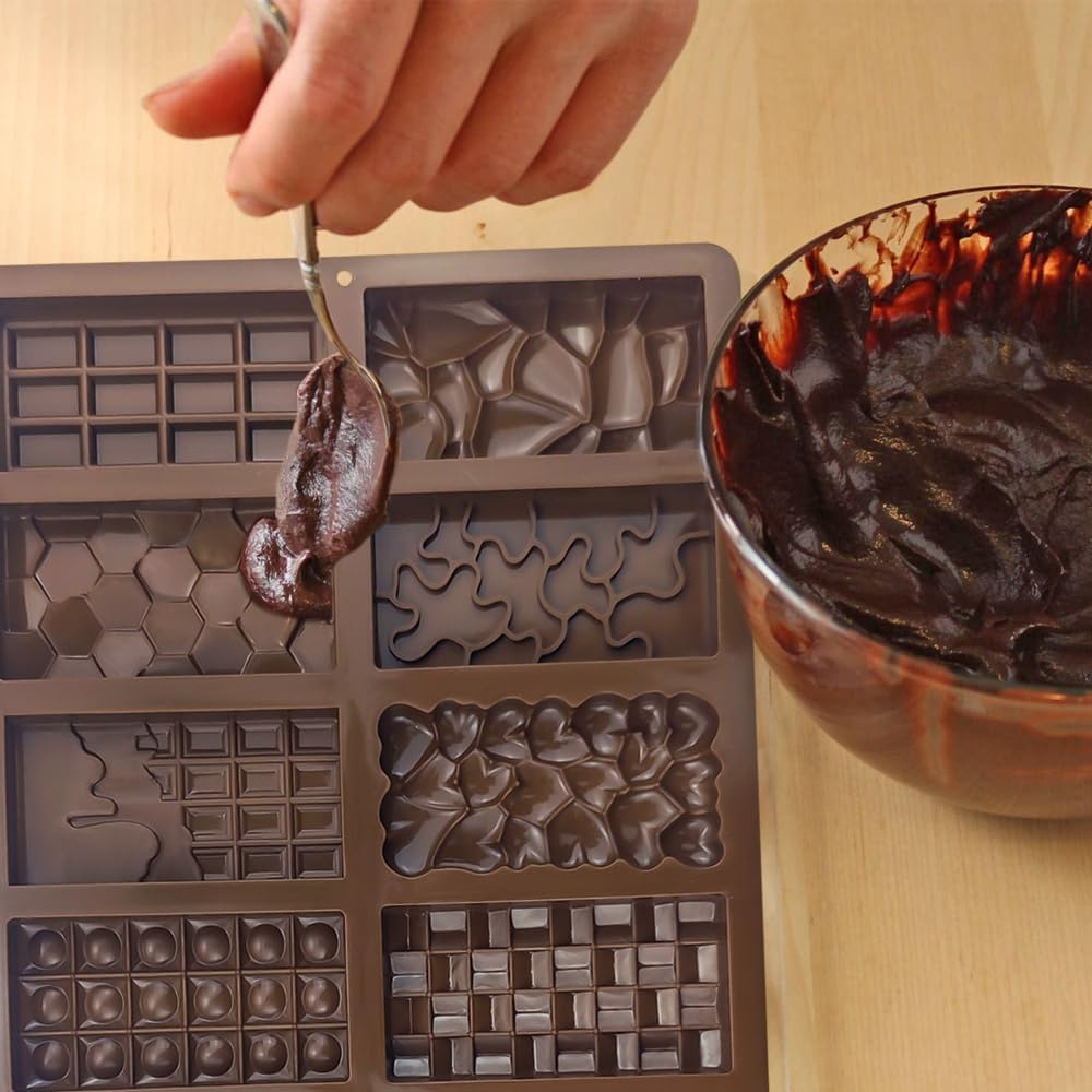 12 In 1 Chocolate Molds Dubai  - огляд і ціна Kitchen Baking Molds